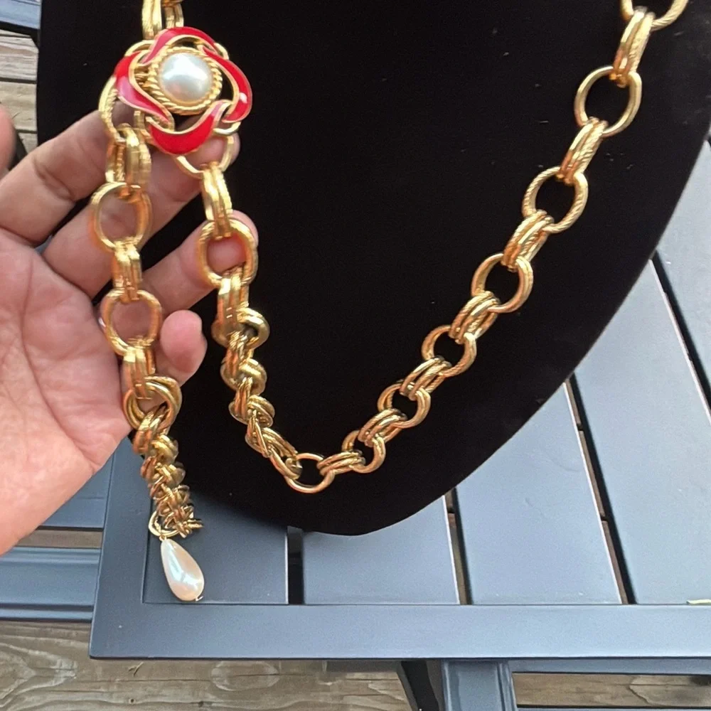 Vintage Trifari Belt - Picture 4 of 10